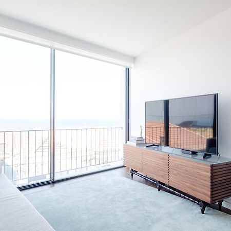 Boutique Rentals- Bliss By The Sea Apt- Ocean Views In Foz Beach OOporto Exterior foto