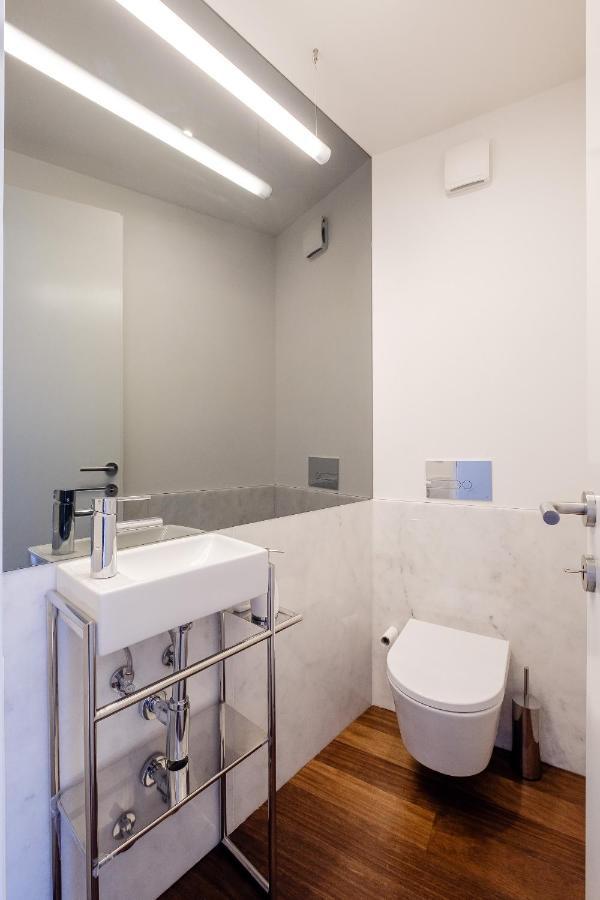 Boutique Rentals- Bliss By The Sea Apt- Ocean Views In Foz Beach OOporto Exterior foto