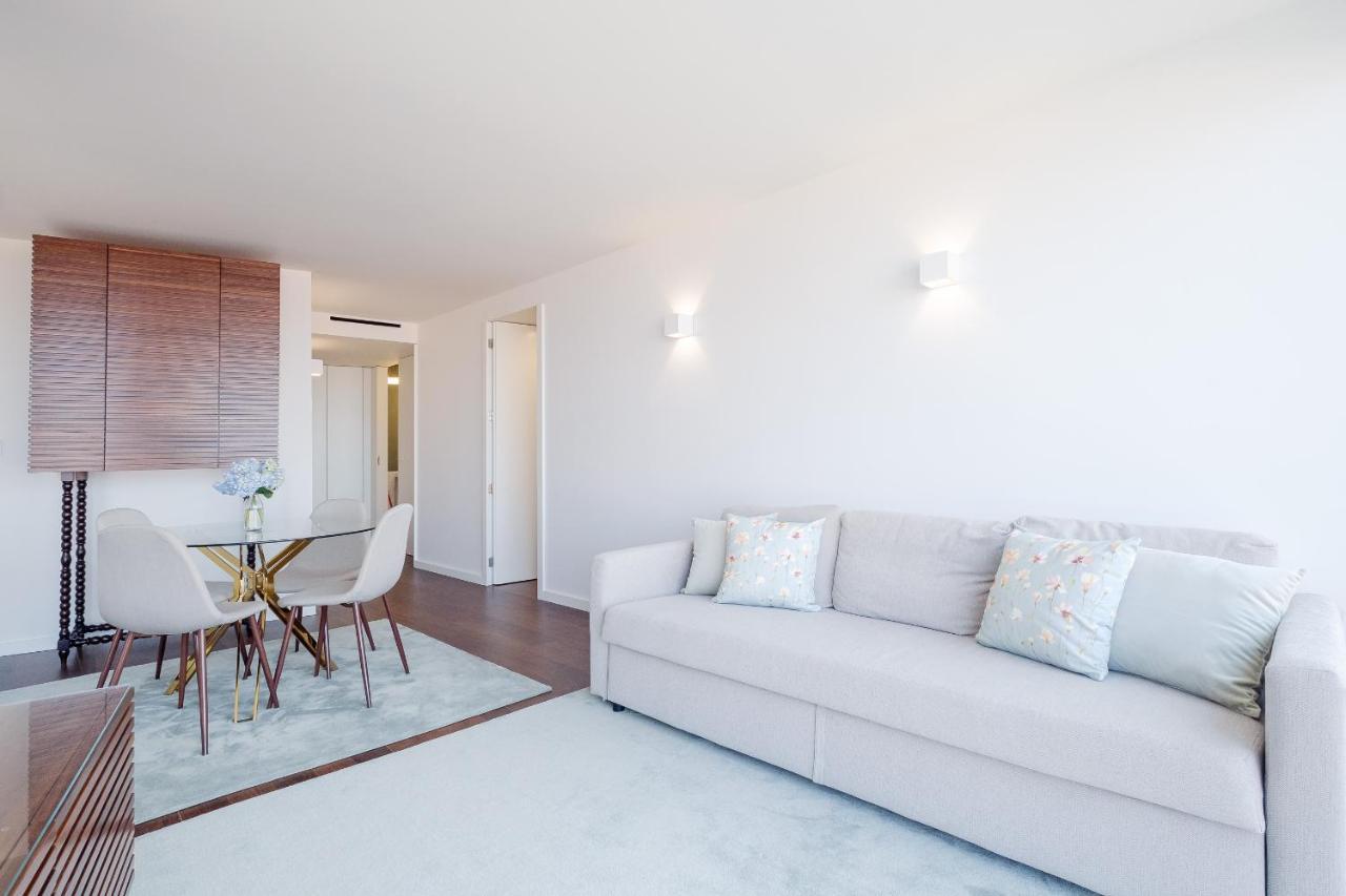 Boutique Rentals- Bliss By The Sea Apt- Ocean Views In Foz Beach OOporto Exterior foto